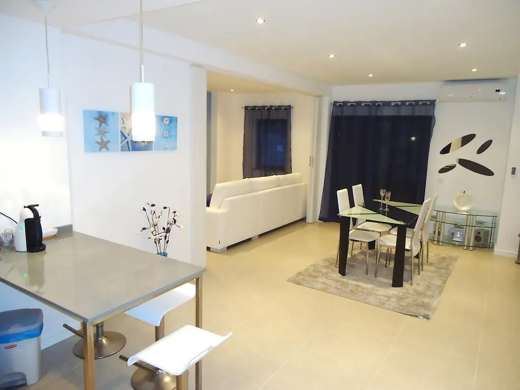 Saradel Albufeira Centre Apartment 0*,  Portugal
